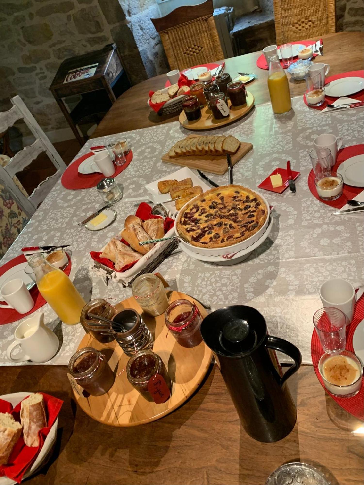 Bed and Breakfast Le Moulin Du Boisset Saint-Denis-lès-Martel Zewnętrze zdjęcie