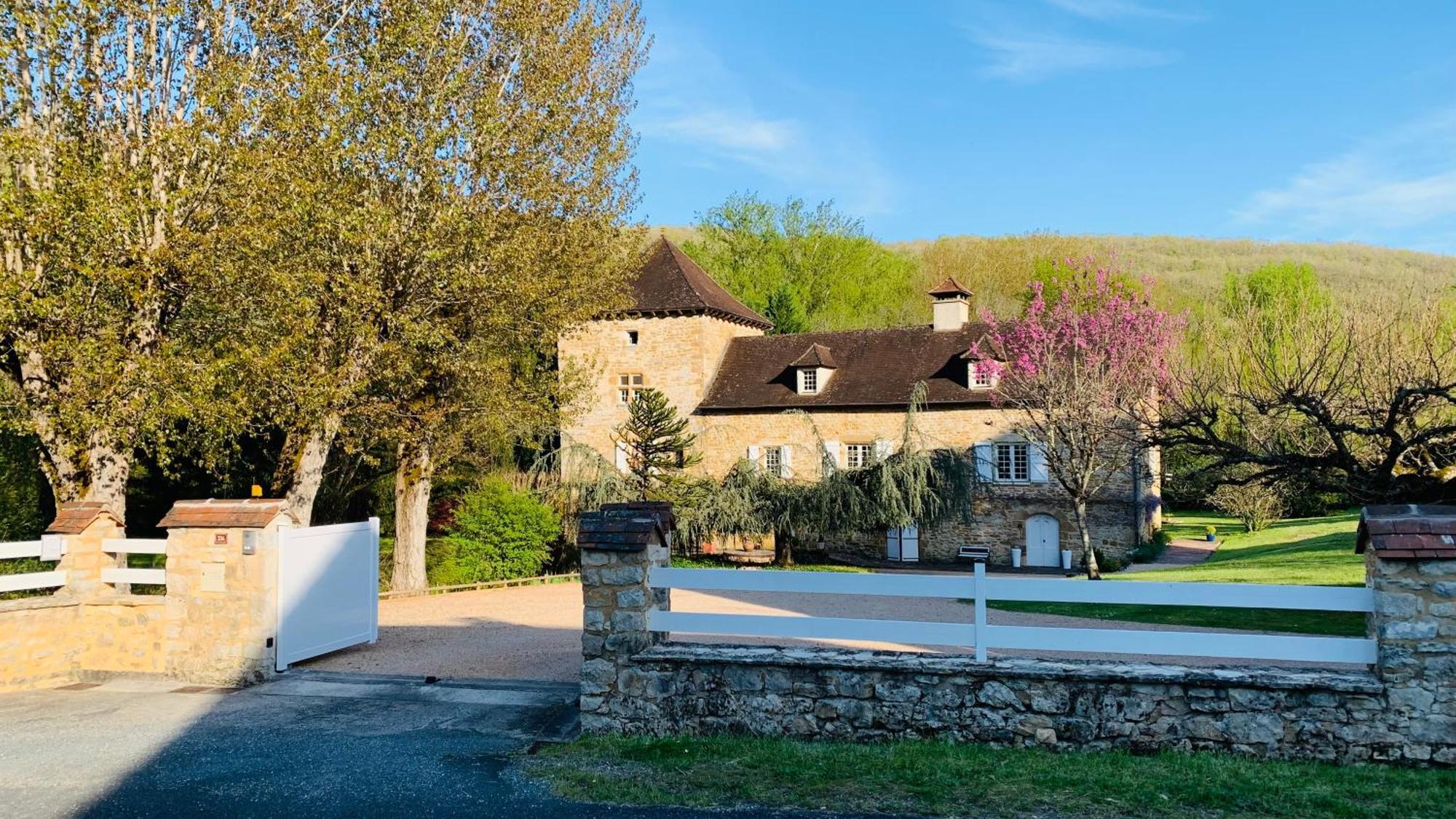 Bed and Breakfast Le Moulin Du Boisset Saint-Denis-lès-Martel Zewnętrze zdjęcie